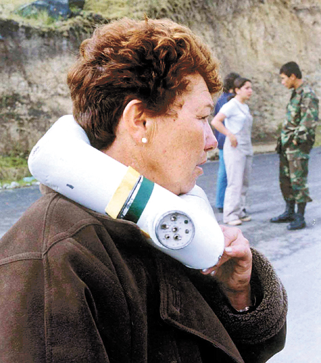 FARC-EP Necklace bomb - collar bomba