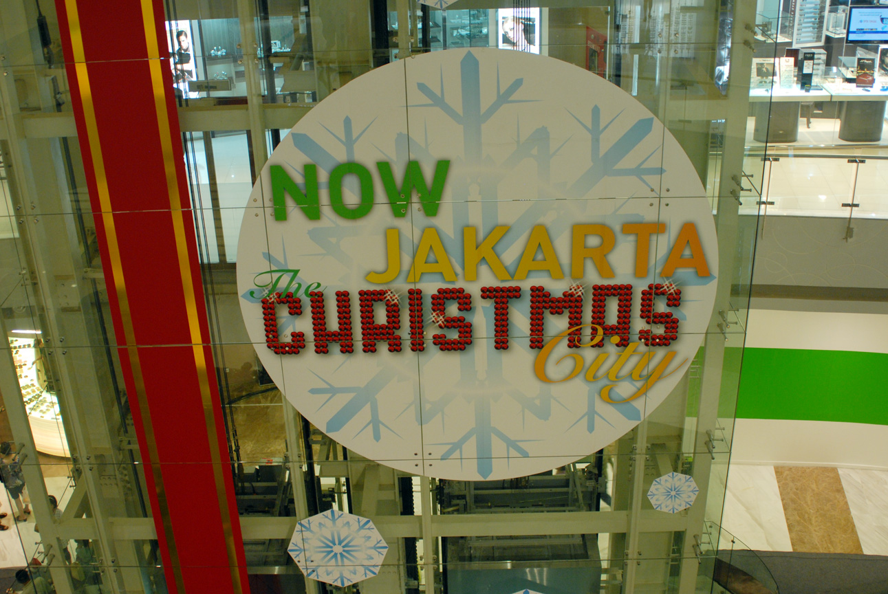 Christmas 2009 in Muslim Jakarta, Indonesia